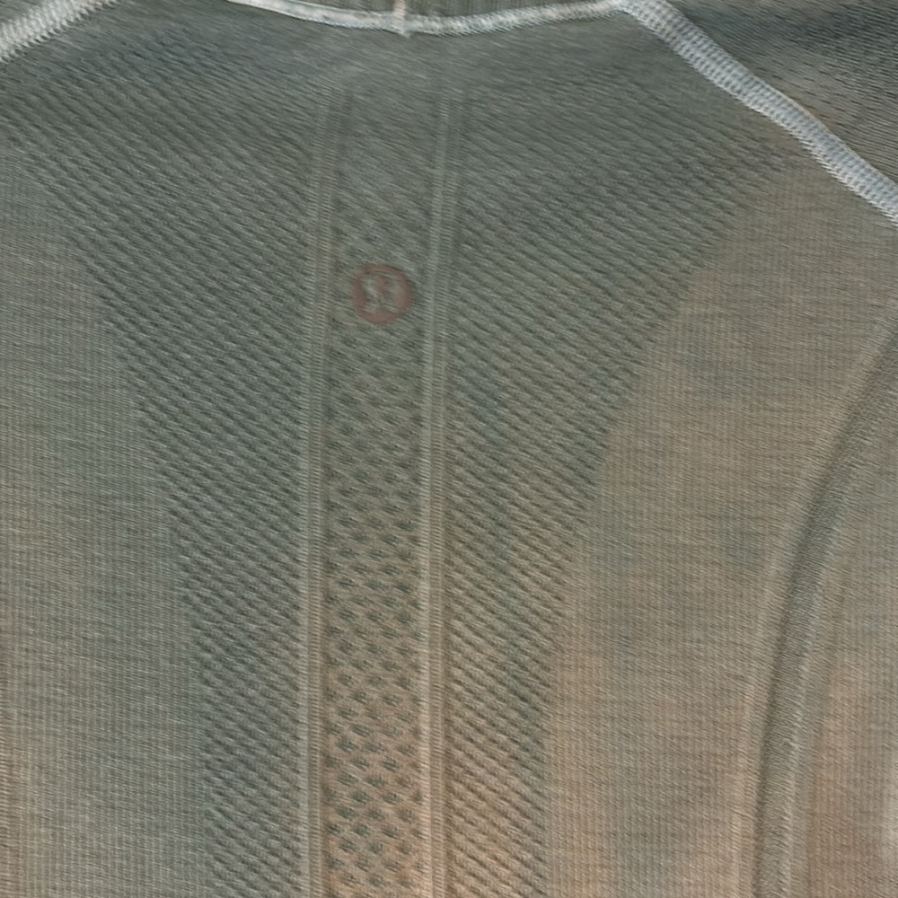 LULULEMON SWIFTLY - Picture 3 of 3